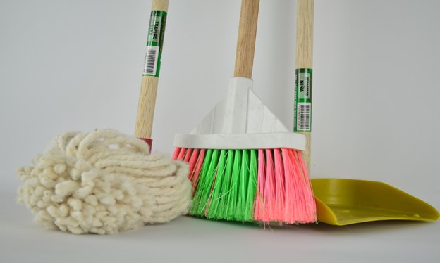 Brooms, mops, &amp; dustpans